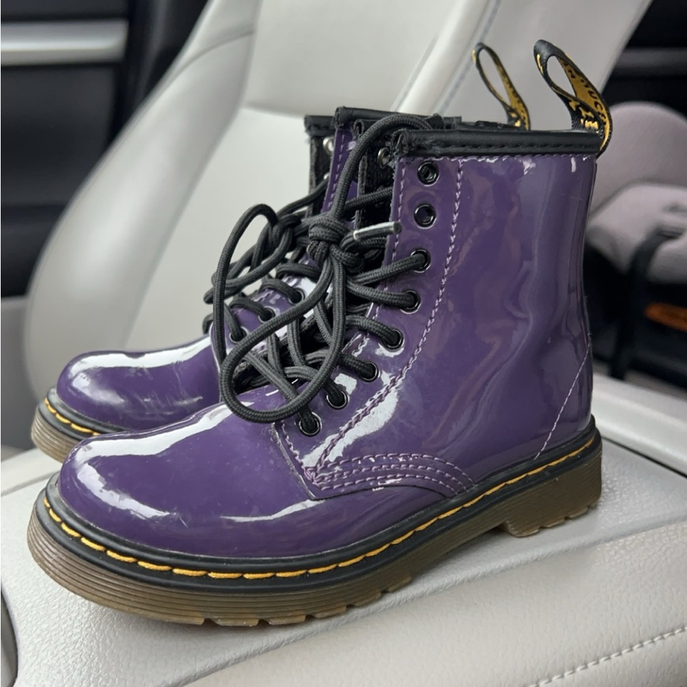 Dr. Martens Children’s Size 9 Patent Leather Purple.